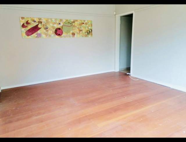 2 BEDROOM APARTMENT FOR SALE IN PRIMROSE HILL